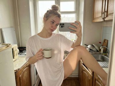 Coffee, Selfies, and Morning Decisions