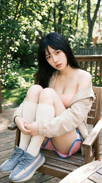 Casual Elegance: Backyard JK Portrait