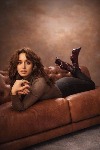Elegant Serenity: Shraddha Kapoor in Earthy Tones