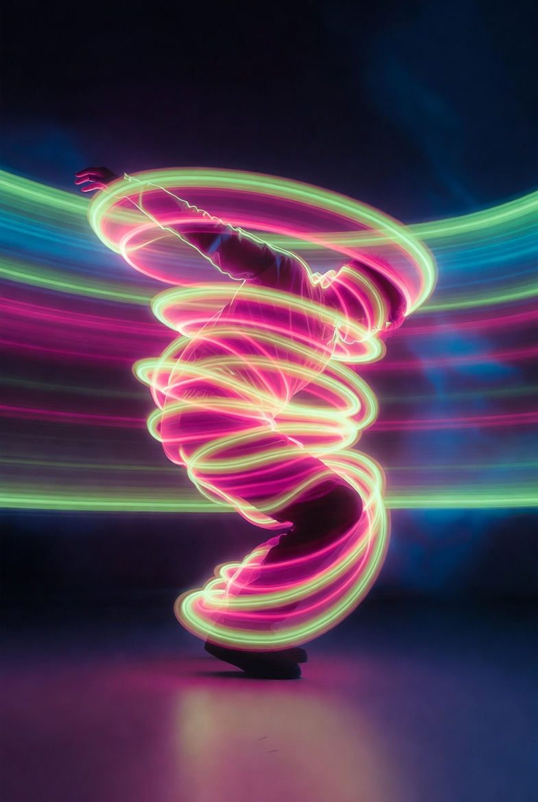 Kinetic Dance of Light and Color