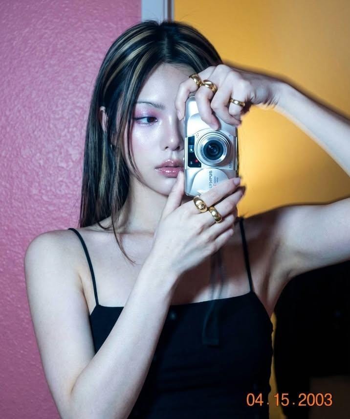 Y2K Mirror Selfie with Digital Vibe