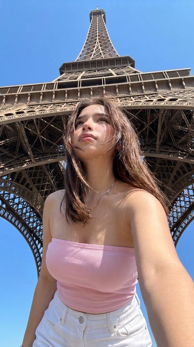 AI Transforms a Single Selfie into Parisian Adventure