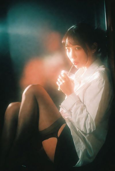 The Essence of Contradiction: A Dreamy Portrait