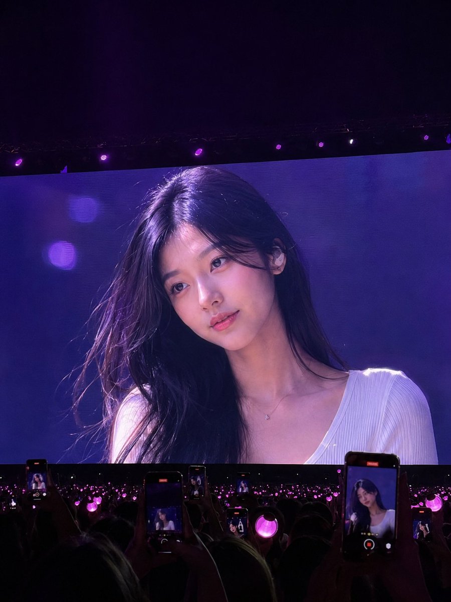K-pop idol performs on giant LED screen at sold-out concert