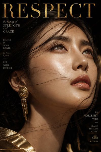 A Moment of Elegance: Gaze of Strength