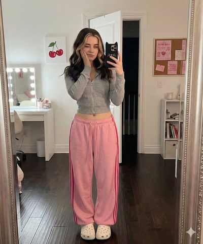 Colorful Outfit Vibes in a Y2K-Inspired Bedroom