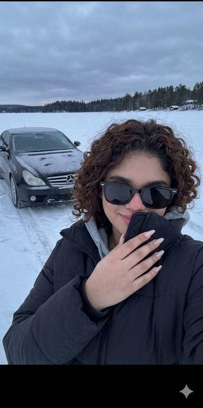 Chill Vibes: A Stylish Snapshot on Frozen Terrain