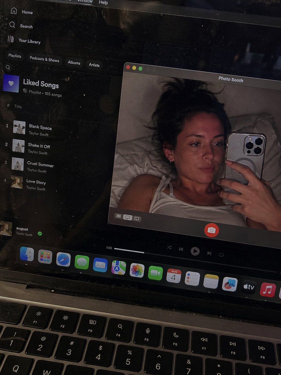 Digital Serenity: The MacBook Melange