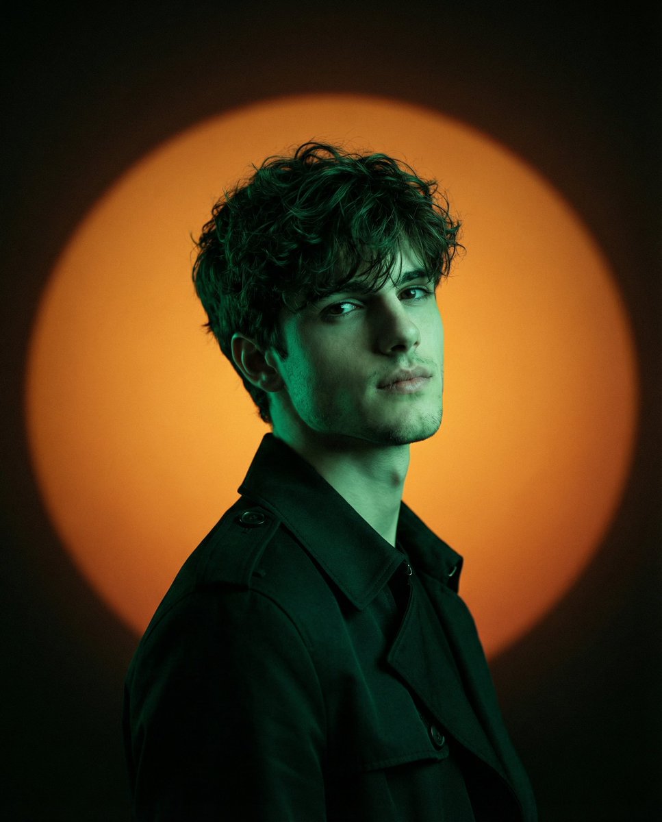 Cinematic Fashion Portrait with Bold Lighting and Minimalist Elegance