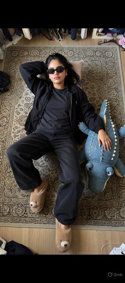 A Day in Denim: Chill Vibes and Cozy Moments