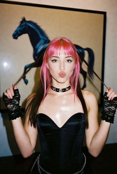 Playful Glam: A Y2K Vibe in a Modern Gallery