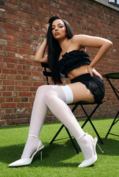 Urban Glamour: A Bold Portrait of Confidence