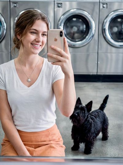Nano Banana Pro in the Laundromat: A Stylish Moment