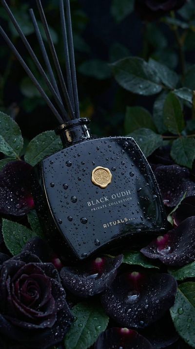 Elegance in Every Drop: Black Oud Perfume Photography