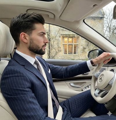 Sleek Asymmetry: A Sophisticated Glimpse of Luxury