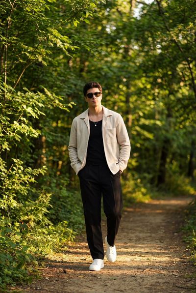 Effortless Style in Nature’s Embrace