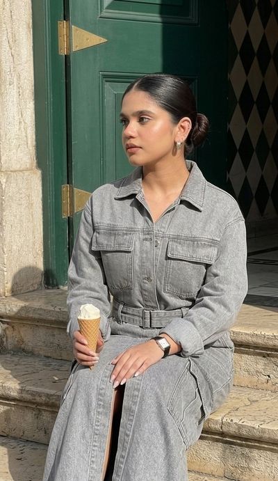 Chic Summer Vibes: Denim Meets Delicacy