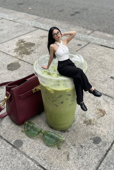 Miniature Chic: A Playful Street-Style Snapshot
