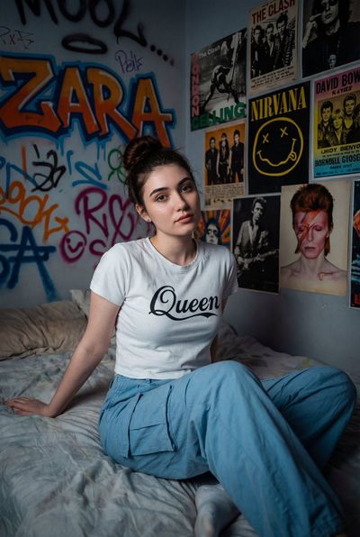 Grunge Glam in Urban Chaos