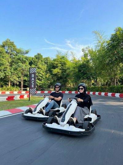 Racing Diversity: A Dynamic Duel on Wheels